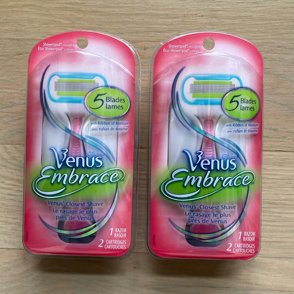 Bundle of 2 Venus Embrace Razors